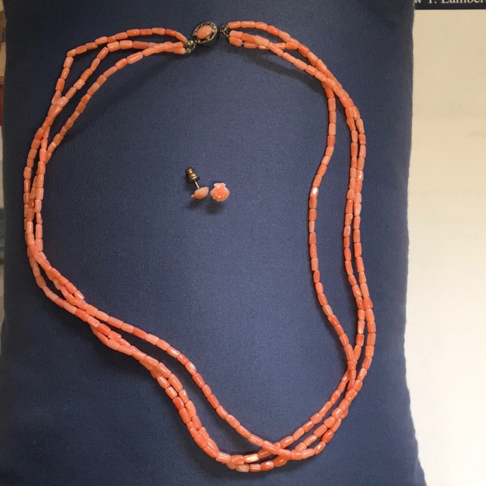 Three strand coral necklace and shell shaped earrings set.